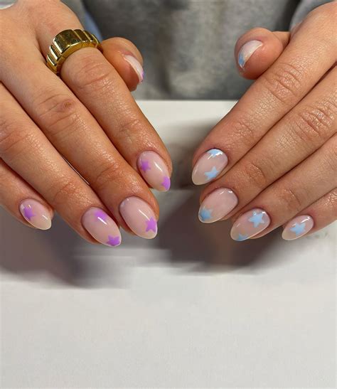 French Nails Mandelform Kurz